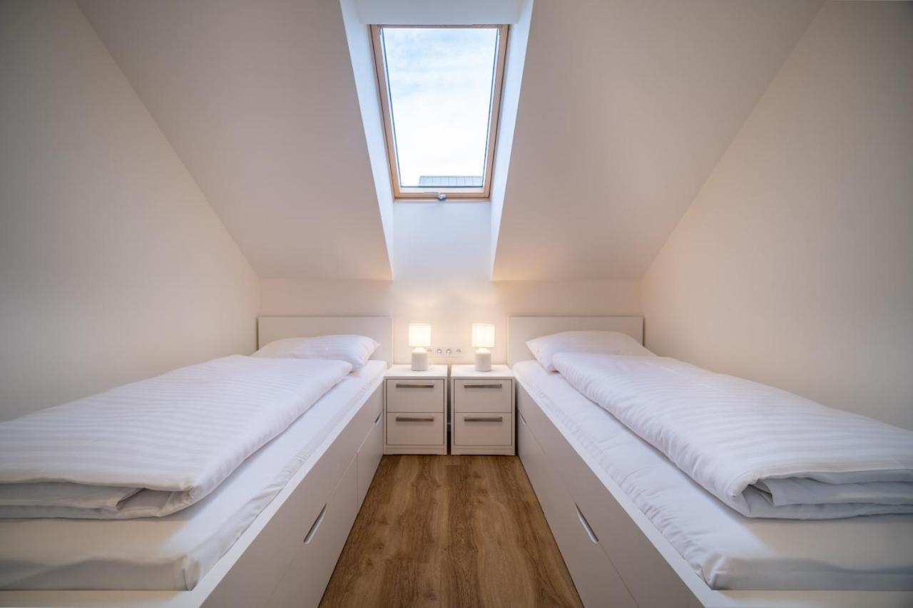 Holiday House U Hajenky 11P Lipno Home リプノ・ナト・ヴルタヴォウ エクステリア 写真